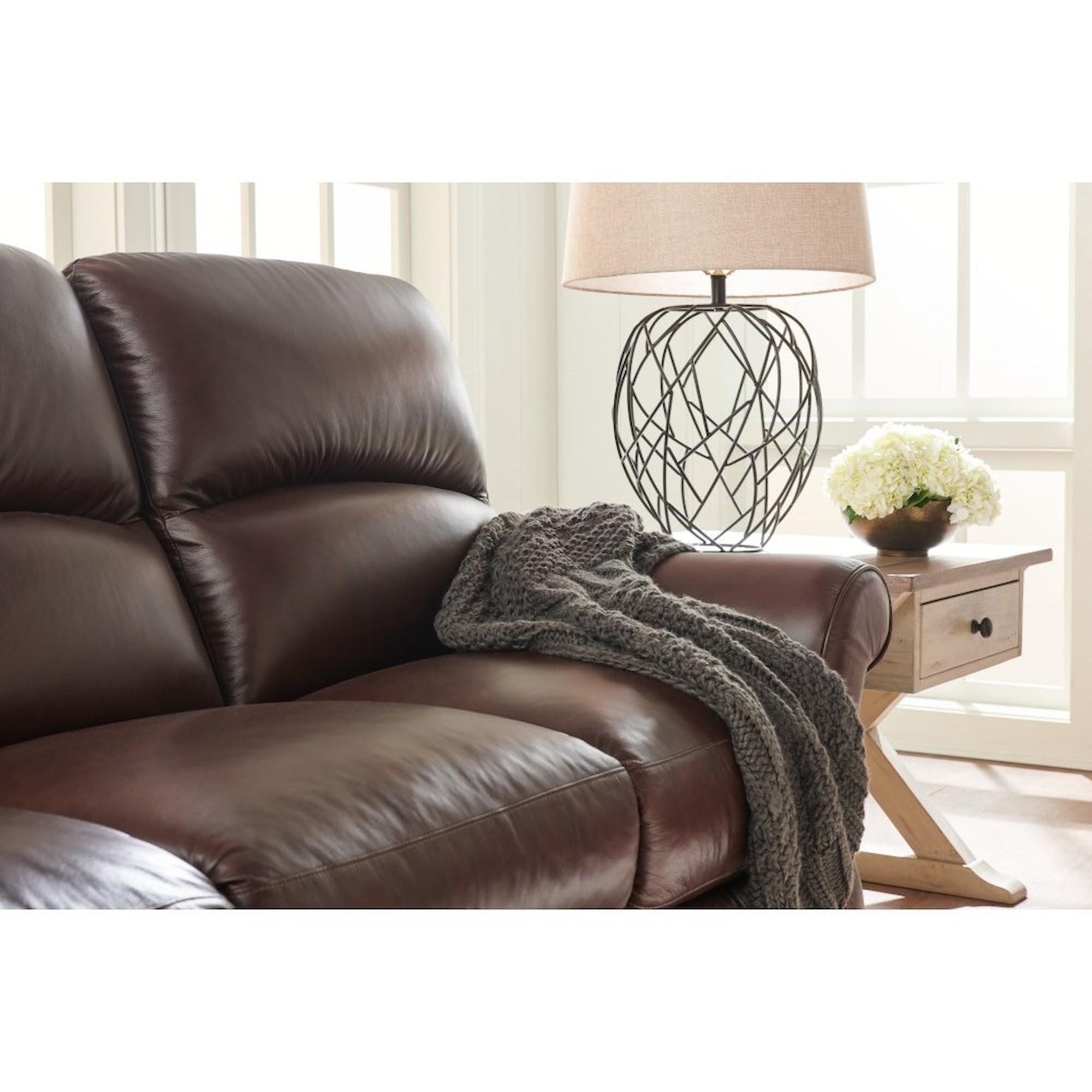 LaZBoy Robin 44P774 Casual Power Reclining Sofa with USB Ports